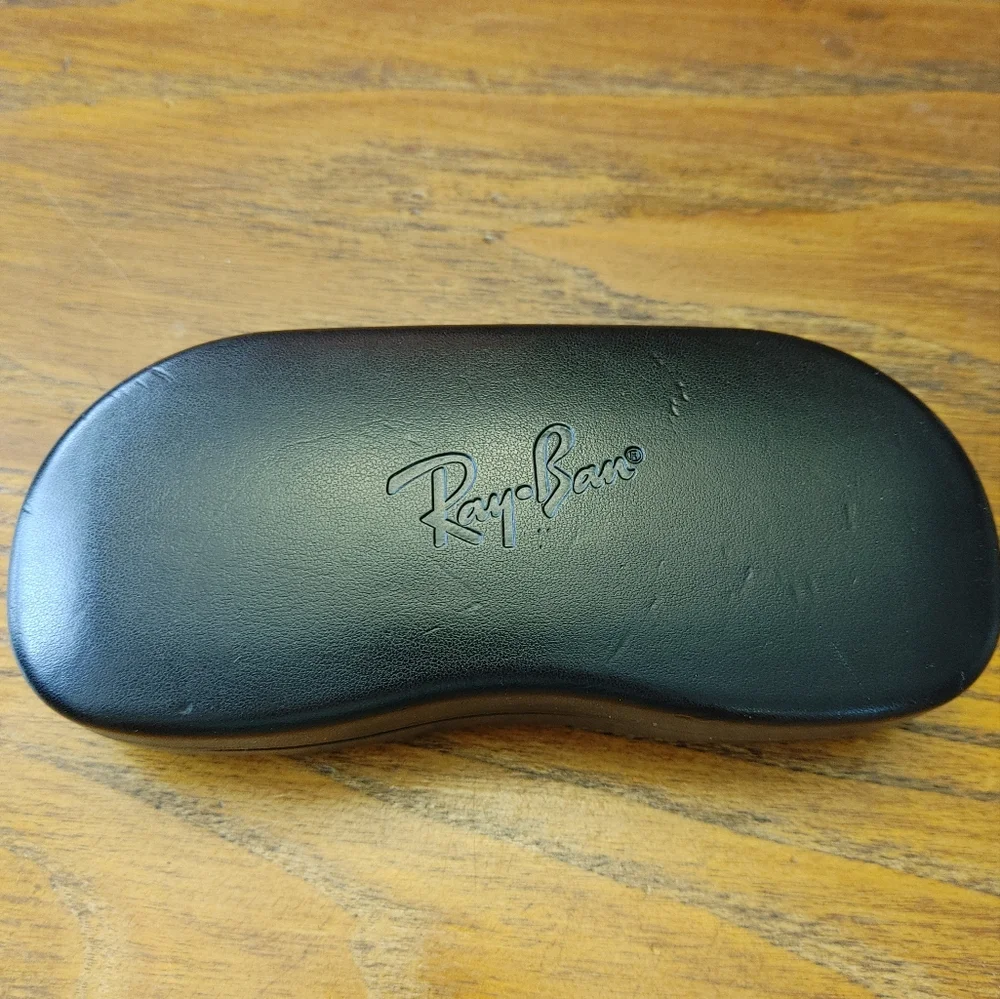 Ray-Ban Classic Black Hardshell Eyewear Case Lined